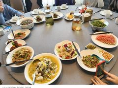 -荷塘秋月·本帮江浙菜(国权路店)