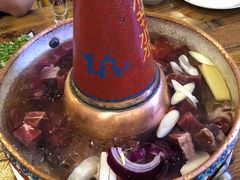 -毛辣果·贵州红酸汤牛肉火锅(西单店)