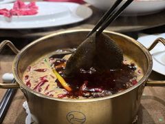 -小天鹅火锅·一线江景洪鼎旗舰店(洪崖洞店)