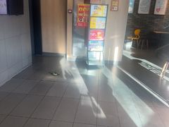 -麦当劳(东渠路店)