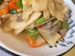 -峡谷农家乐饭店