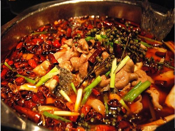 姐弟重庆肥肠鱼-"菜品多,酒水还免费的,味道很好,都是活17.