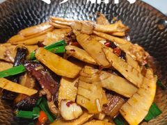 -佬麻雀·剁椒鱼头(京基KK One店)