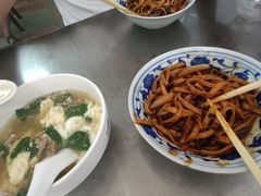 -珠宝街老左杂酱面馆