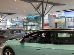 -成都华星西蒙上汽大众4S店(羊西线店)