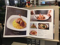 -港丽餐厅(高德置地店)