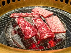 -山川小町·极番烧肉(新地假日广场店)