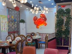-休记光头香辣蟹干锅(绵竹店)