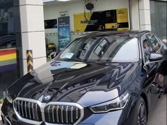 -车水马龙3M汽车贴膜冠军店隐形车衣改色膜(漕宝路中环店)
