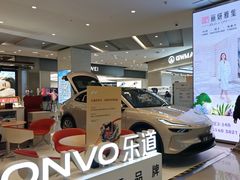 -中山公园-龙之梦停车场