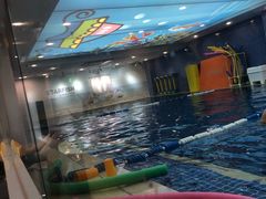 -戊辰亲子游泳俱乐部