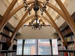 -钟书阁(松江泰晤士小镇店)