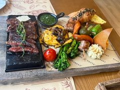 -Mark&Mars Restaurant