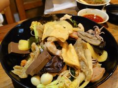 -万记麻辣烫国展总店