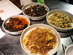 -龙巢盱眙龙虾·牛蛙·烧烤宵夜(八卦岭店)