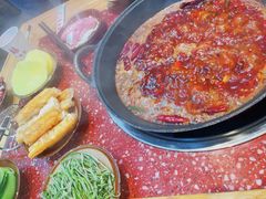 -赵美丽·重庆社区火锅·直营店(火车东站·中豪国际店)