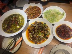 -临界音乐酒馆·小龙虾·江湖菜(华熙LIVE·鱼洞店)