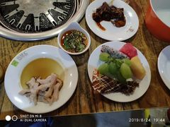 -兴烨汇海鲜自助