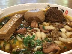 -顺溜·手工刀削面·黑金店(铜锣湾店)