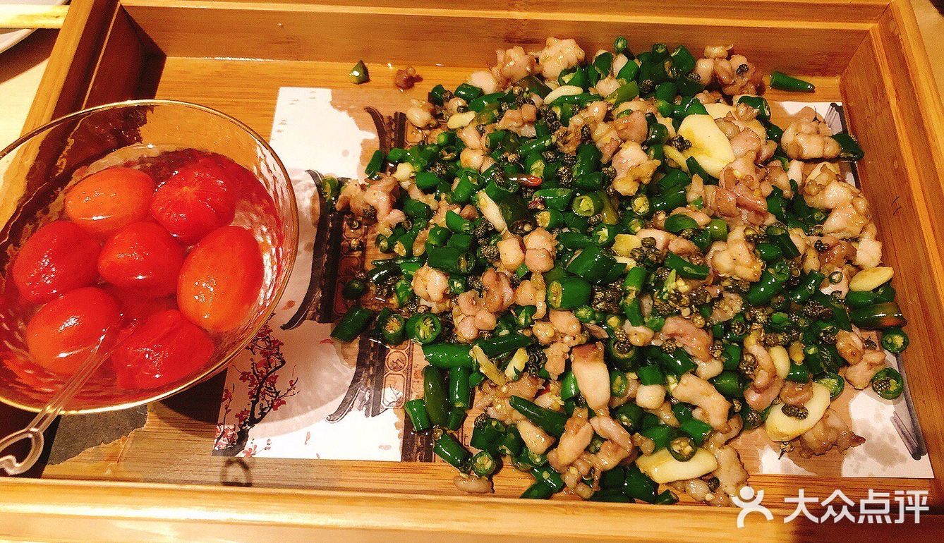 「鲜椒嫩仔兔」兔肉是好吃的很嫩也很入味就是真的好麻好辣