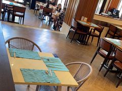 -亚龙湾希尔顿自助餐厅·海鲜·烧烤·沙滩BBQ·现场乐队