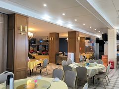 -鹏城人家海鲜酒家·23年老字号(较场尾店)