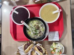 -闫家驴肉老店(华电一校店)