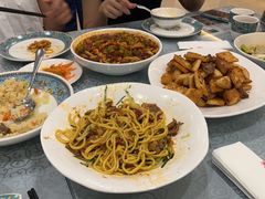 -汗腾格里·风味餐厅(新疆驻京办店)