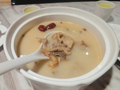 野生菌土鸡煲-云采云南菜(中山北路店)