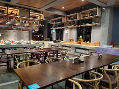 大堂-盐官日光域房车营地·有盐餐厅