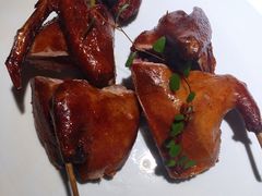 酱爆脆皮乳鸽-姜君·千岛湖鱼头馆(浦东大道店)