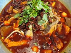 -川流不息·地道川菜·小龙虾(松东路店)