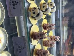 -雍容荟帝王蟹活龙虾展台自助(IFS黑金店)