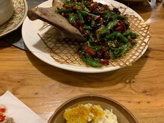 -郑件洋芋饭庄