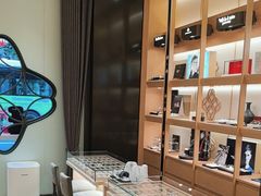 -茂昌眼镜(南京西路店)