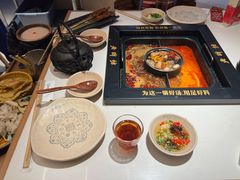 -老牌坊云南鱼豆花火锅(哈西万达店)