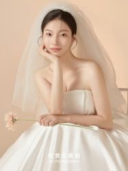 -纪梵希旅拍婚纱摄影(大连总店)