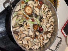 菌菇锅底-牛焱·贵州黄牛肉火锅(城西银泰店)