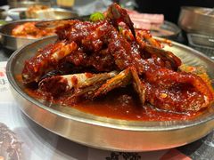 -草家酱蟹炭火烤肉店(珲春南路二店)