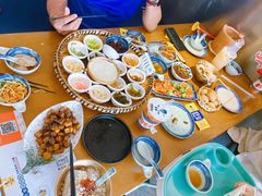 -包整·丝娃娃(一览甲秀楼风景店)