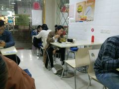 -拌来拌去石鍋拌飯(文鼎店)