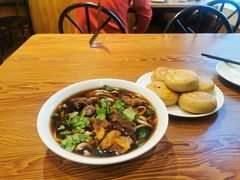 -清真吴记门钉肉饼·喜多利