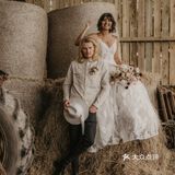 谷仓里的波西米亚婚礼  我喜欢这干草垛