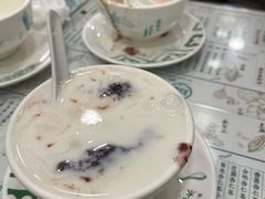 小丸子杏仁紫米露-地茂馆甜品