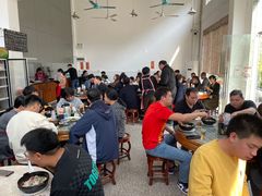 -容里煲仔饭(利丰北路店)
