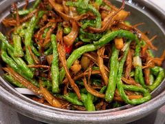长豆角炒茶树菇-大厨小馆(华阳城店)