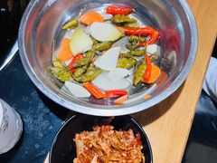 -果松木炭酸菜铜火锅·外婆参鸡汤