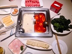 -海底捞火锅鲜切牛肉主题店(长寿路店)