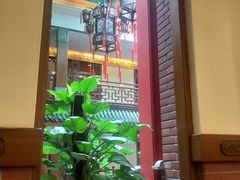 -梅龙镇酒家(南京西路总店)