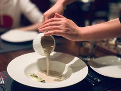 -恰餐厅及酒吧 CHAR Bar & Grill (北京丽都皇冠假日店)